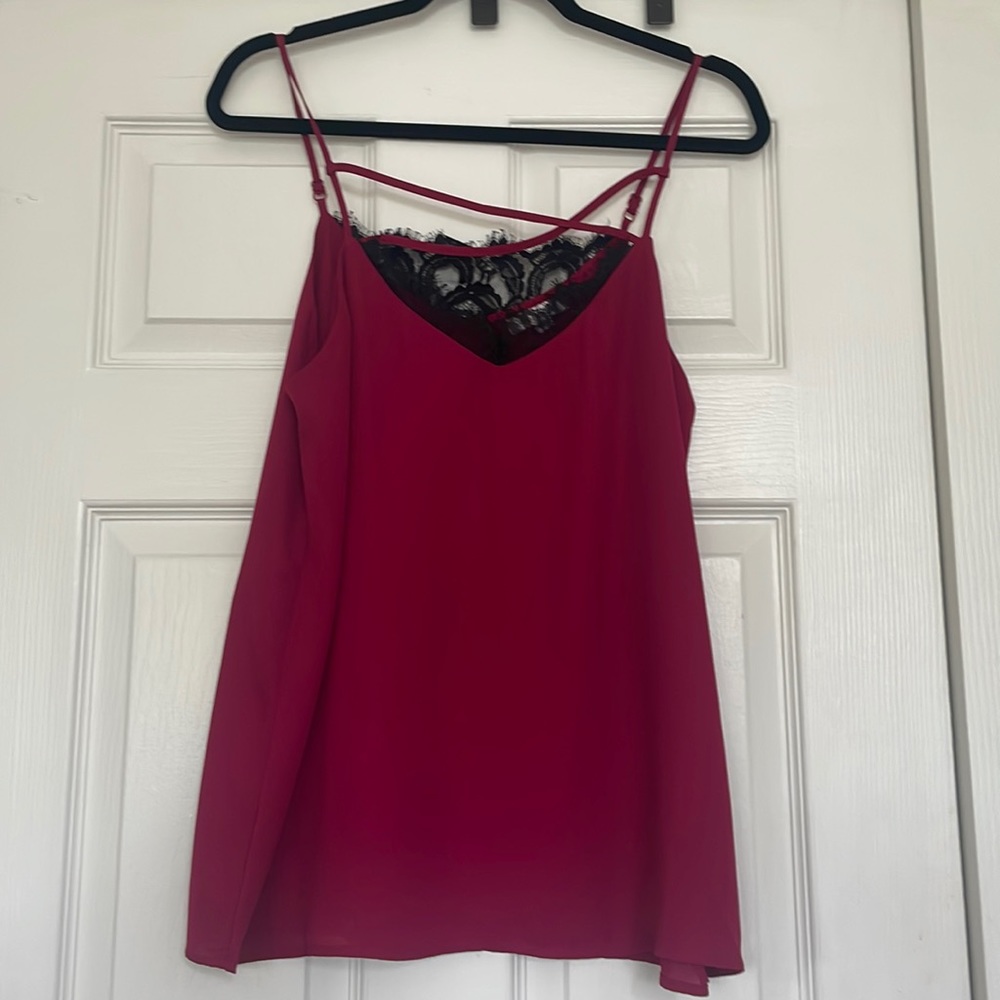 Lace detail cris cross neck tank top